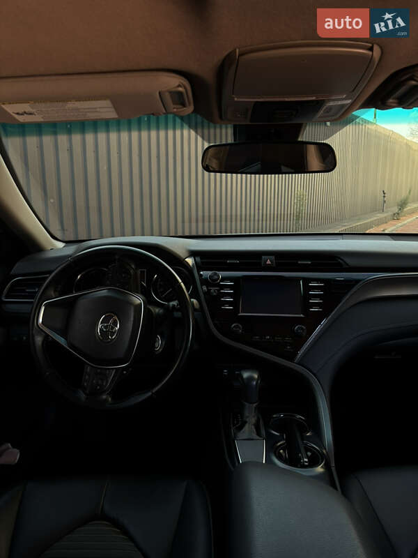 Седан Toyota Camry 2019 в Одесі