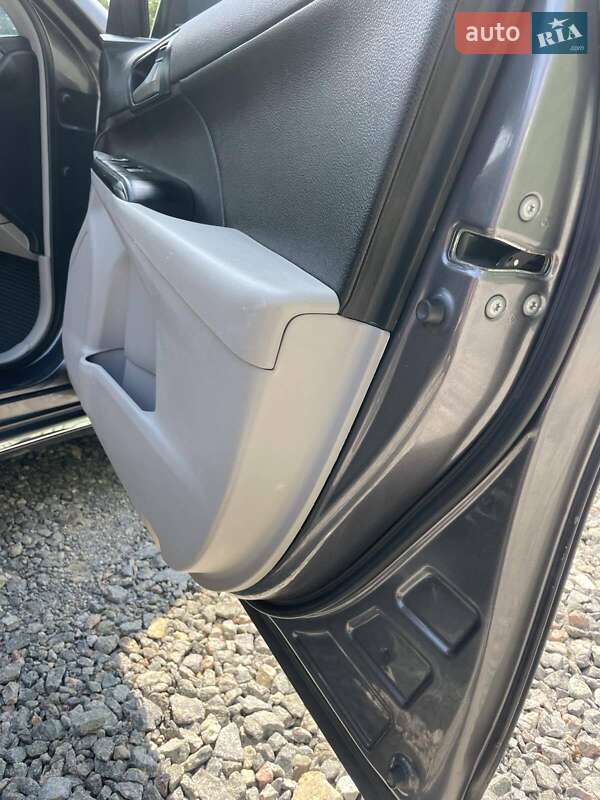 Седан Toyota Camry 2014 в Вінниці