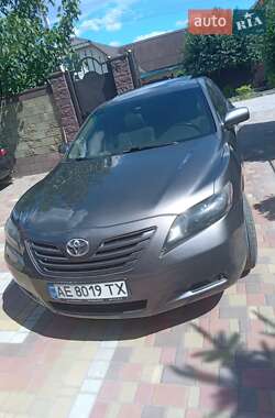 Седан Toyota Camry 2007 в Днепре
