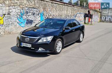 Седан Toyota Camry 2012 в Дніпрі