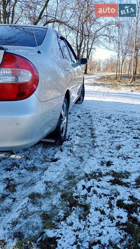 Седан Toyota Camry 2003 в Кропивницком