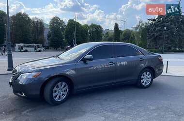 Седан Toyota Camry 2008 в Черкассах