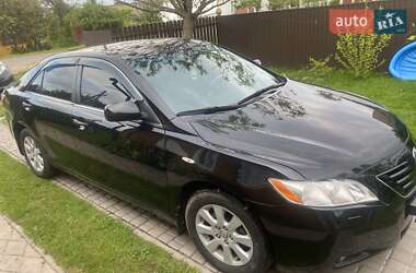 Седан Toyota Camry 2007 в Дубровиці