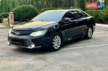 Седан Toyota Camry 2016 в Лебедине