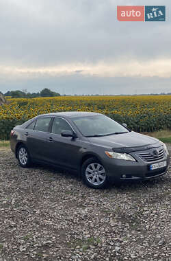 Седан Toyota Camry 2007 в Киеве