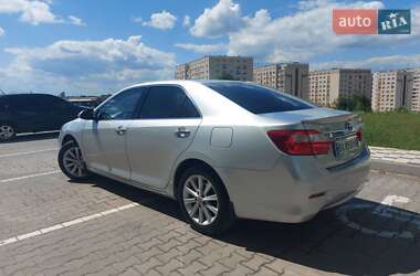 Седан Toyota Camry 2011 в 