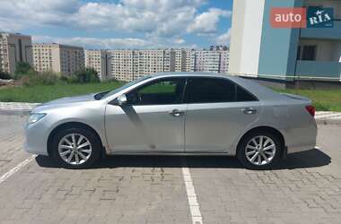 Седан Toyota Camry 2011 в 