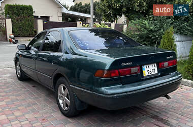 Седан Toyota Camry 1999 в 