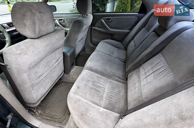 Седан Toyota Camry 1999 в 
