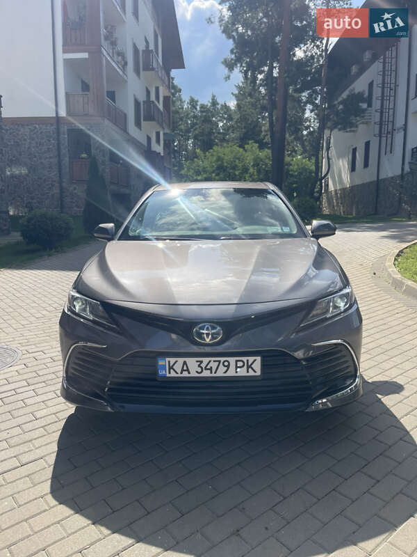 Седан Toyota Camry 2017 в Киеве фото 4 Седан Toyota Camry 2017 в Киеве