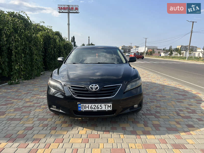 Седан Toyota Camry 2008 в Одессе