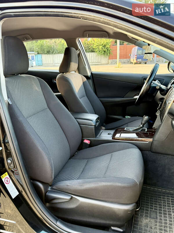 Седан Toyota Camry 2016 в Харкові