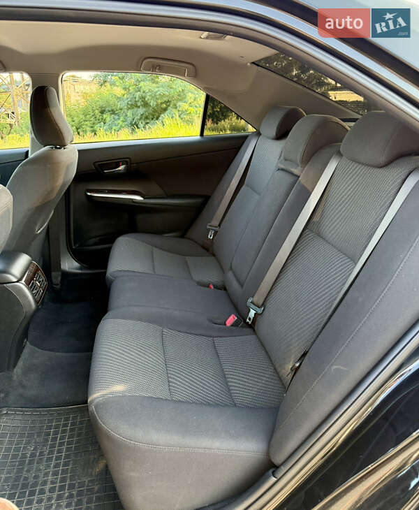 Седан Toyota Camry 2016 в Харкові