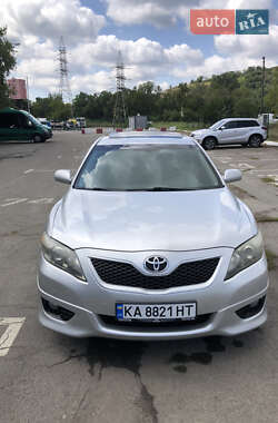 Седан Toyota Camry 2011 в Киеве