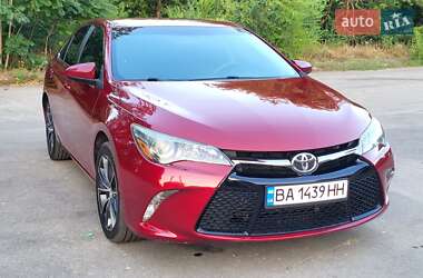 Седан Toyota Camry 2015 в Жовтих Водах