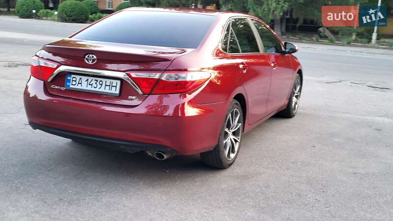 Седан Toyota Camry 2015 в Желтых Водах