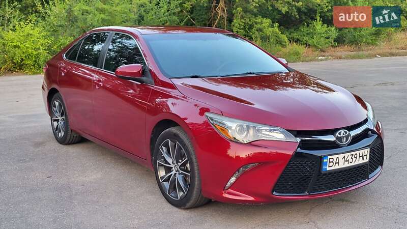 Седан Toyota Camry 2015 в Желтых Водах