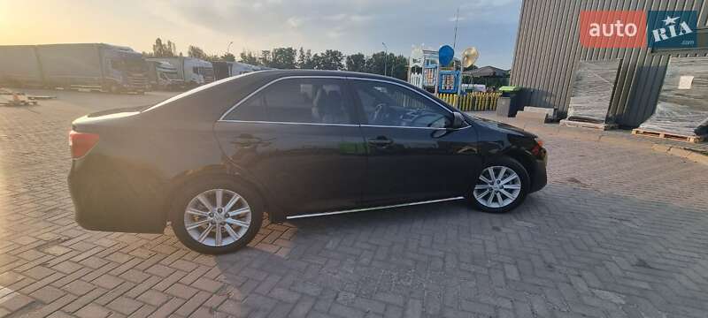 Седан Toyota Camry 2012 в Золотоноші