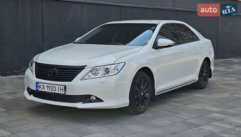 Toyota Camry 2013