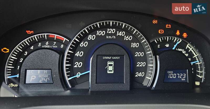 Седан Toyota Camry 2013 в Києві