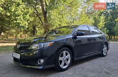 Седан Toyota Camry 2012 в Запорожье