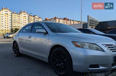 Седан Toyota Camry 2007 в Івано-Франківську