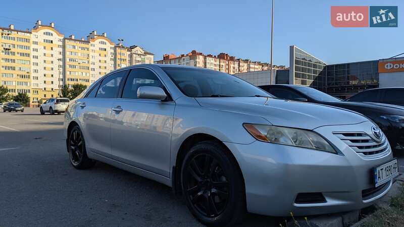 Седан Toyota Camry 2007 в 