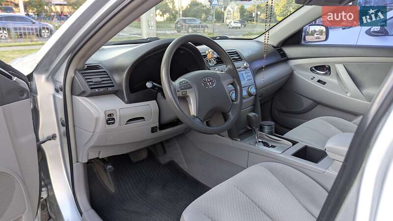 Седан Toyota Camry 2007 в Ивано-Франковске