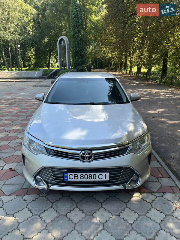 Седан Toyota Camry 2015 в Броварах