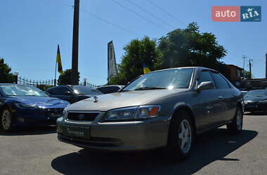 Седан Toyota Camry 2000 в Одессе