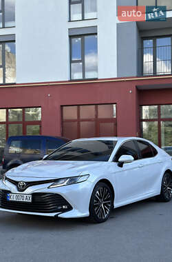Седан Toyota Camry 2018 в Мироновке