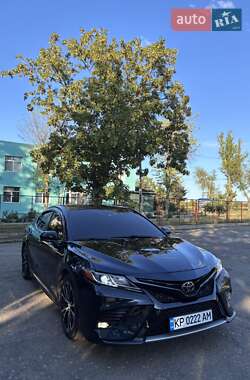 Седан Toyota Camry 2017 в Краматорске