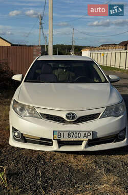 Седан Toyota Camry 2012 в Полтаві