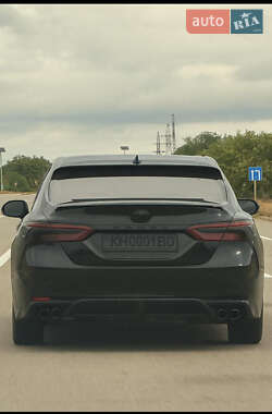 Седан Toyota Camry 2018 в Одессе