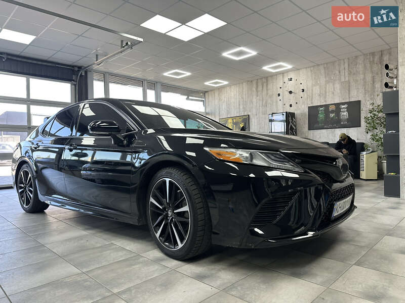 Седан Toyota Camry 2018 в Одесі