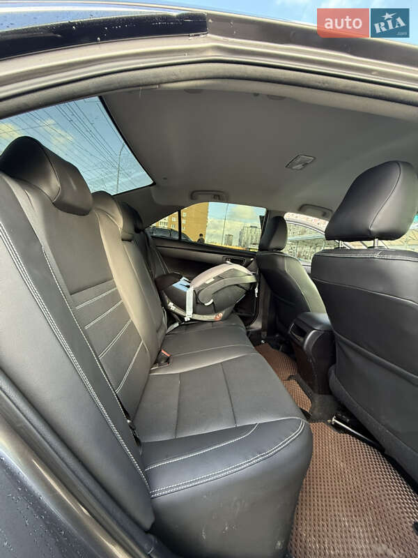 Седан Toyota Camry 2016 в Киеве фото 10 Седан Toyota Camry 2016 в Киеве