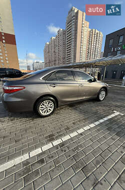 Седан Toyota Camry 2016 в Києві