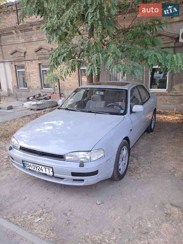 Седан Toyota Camry 1992 в Одесі фото Седан Toyota Camry 1992 в Одесі