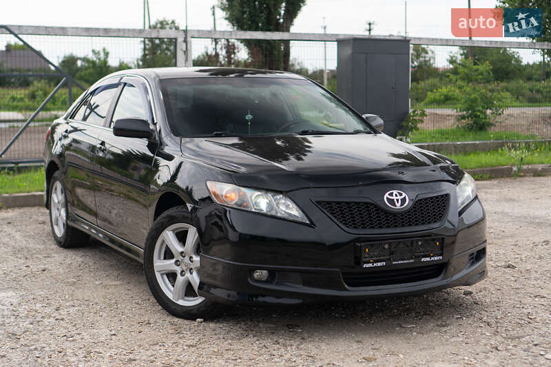 Седан Toyota Camry 2008 в Самборі
