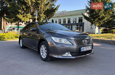 Седан Toyota Camry 2012 в Калиновке