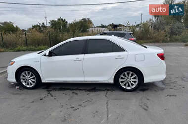 Седан Toyota Camry 2014 в Днепре