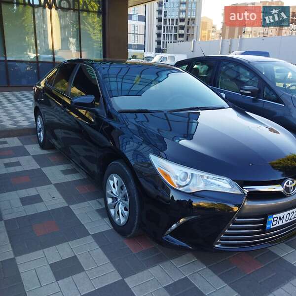 Седан Toyota Camry 2016 в Києві