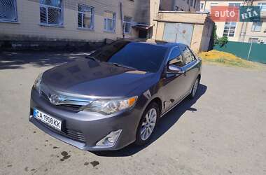 Седан Toyota Camry 2012 в Ватутіному