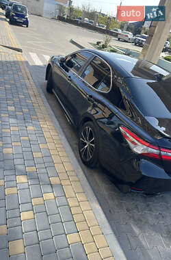 Седан Toyota Camry 2019 в Одессе