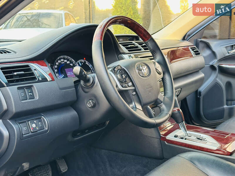 Седан Toyota Camry 2012 в Харькове фото 14 Седан Toyota Camry 2012 в Харькове