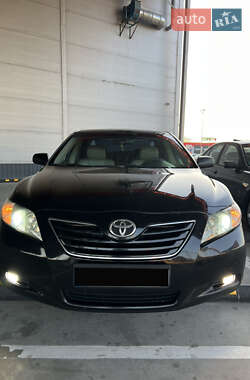 Седан Toyota Camry 2006 в Ровно