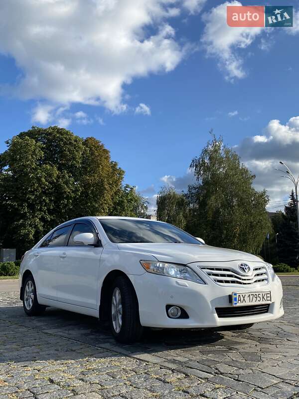 Седан Toyota Camry 2011 в Кременчуге фото 3 Седан Toyota Camry 2011 в Кременчуге