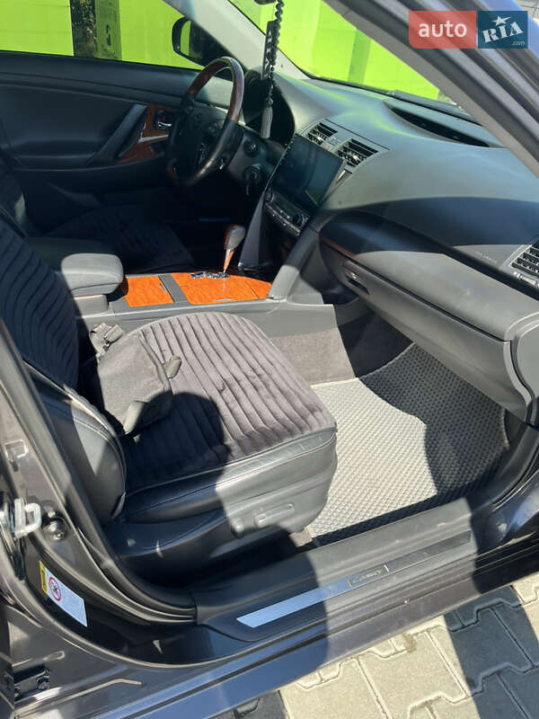 Седан Toyota Camry 2008 в Теребовле