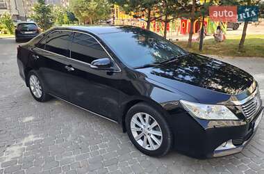 Седан Toyota Camry 2013 в 
