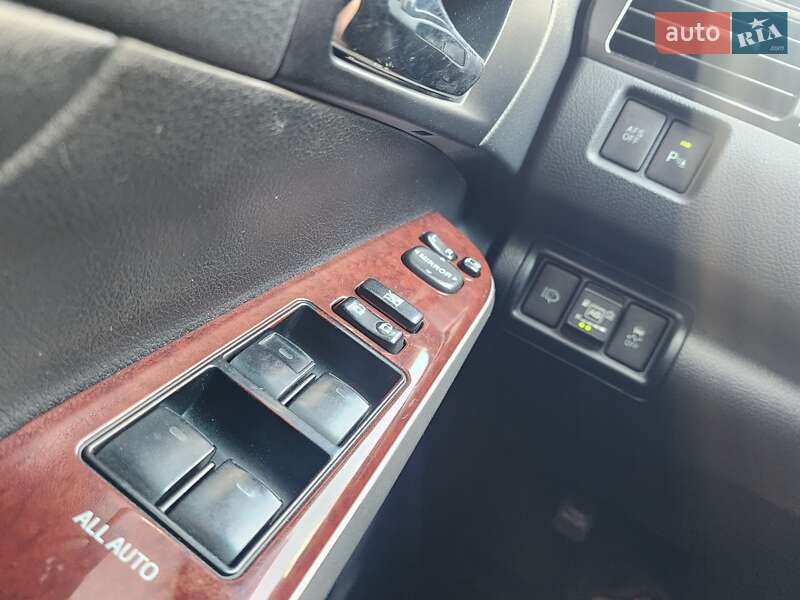 Седан Toyota Camry 2013 в Ивано-Франковске